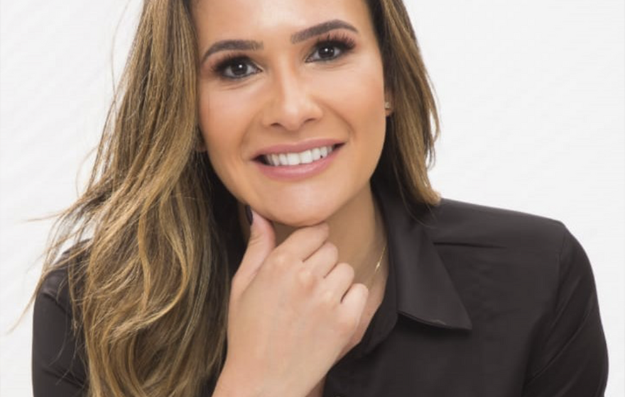 Dra Stephanie Teixeira dentista